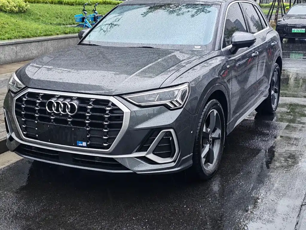 Audi Q3 2022