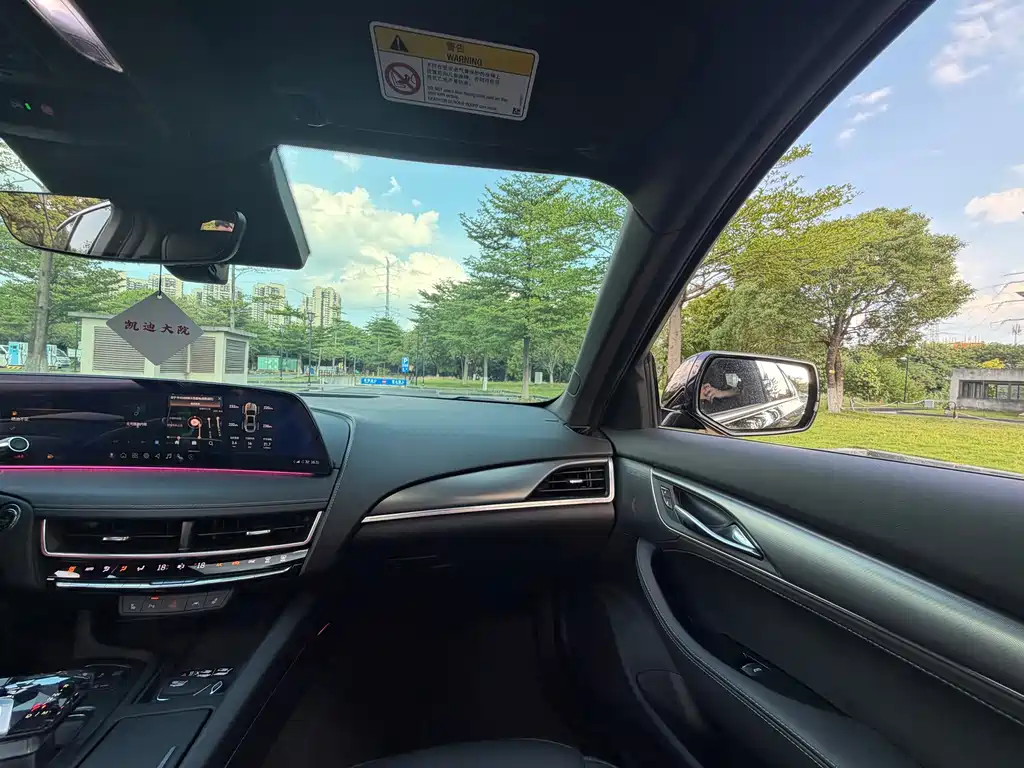 Cadillac CT5 — миниатюра 19