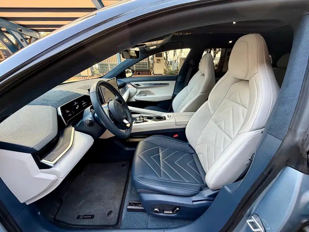 ZEEKR EXTREME KRYPTON 001