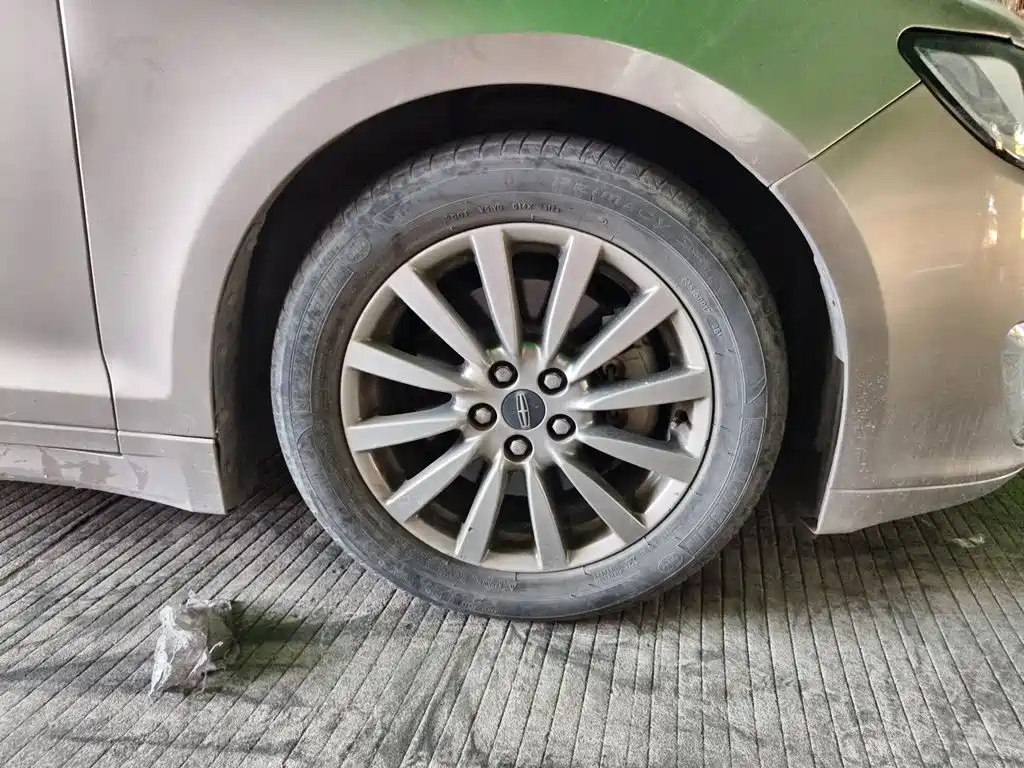 Lincoln MKZ — миниатюра 24
