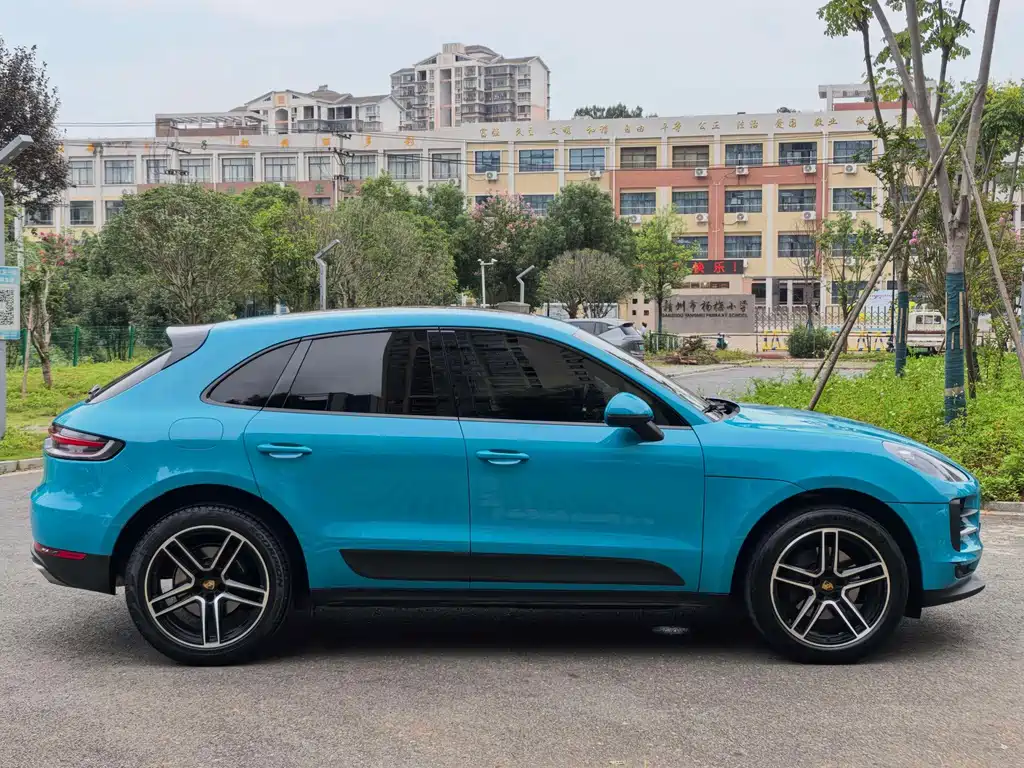 Porsche Macan — миниатюра 16