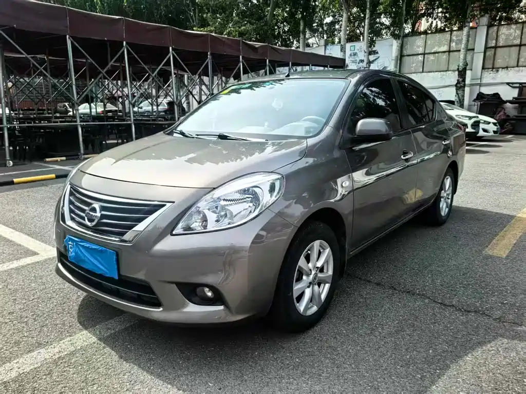 Nissan Sunny 2013