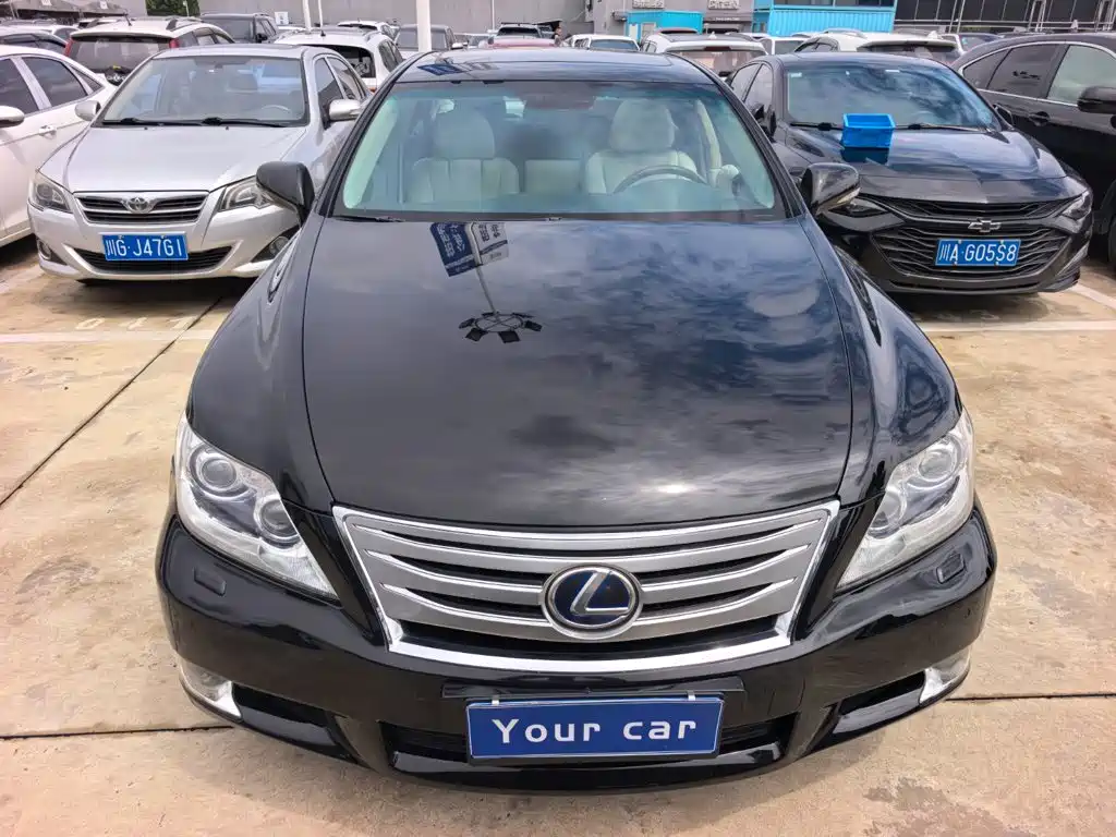 Lexus LS — миниатюра 2