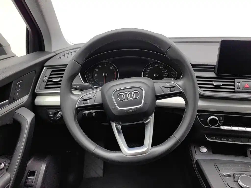 Audi Q5L — миниатюра 11