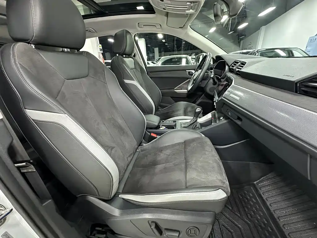 Audi Q3 — миниатюра 11