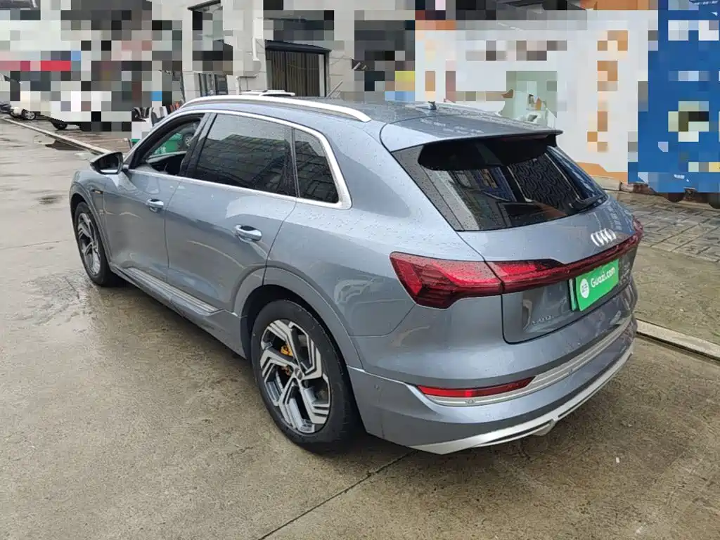 Audi e-tron — миниатюра 5