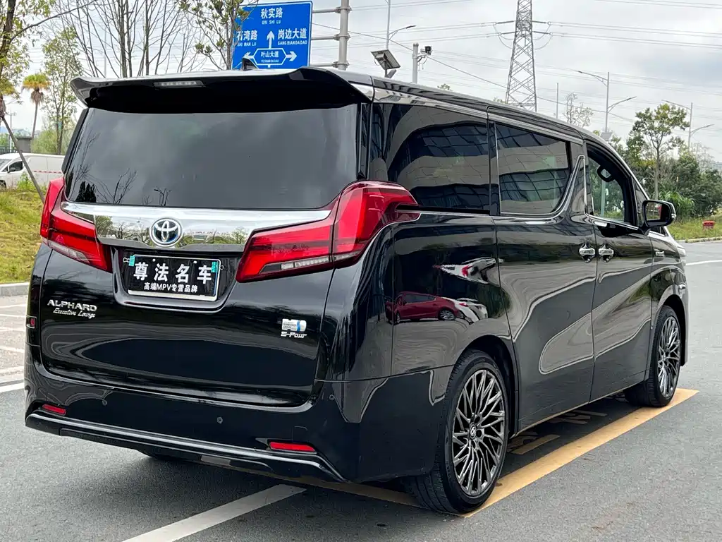 Toyota Alphard 2021 — фото 4