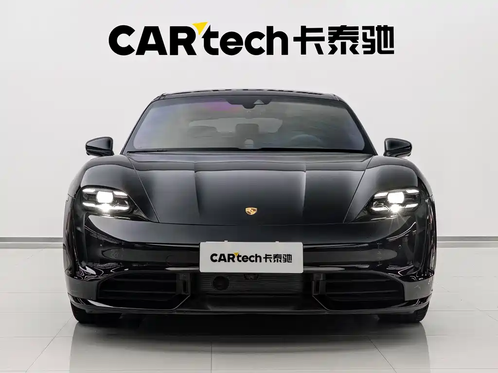 Porsche Taycan — миниатюра 2