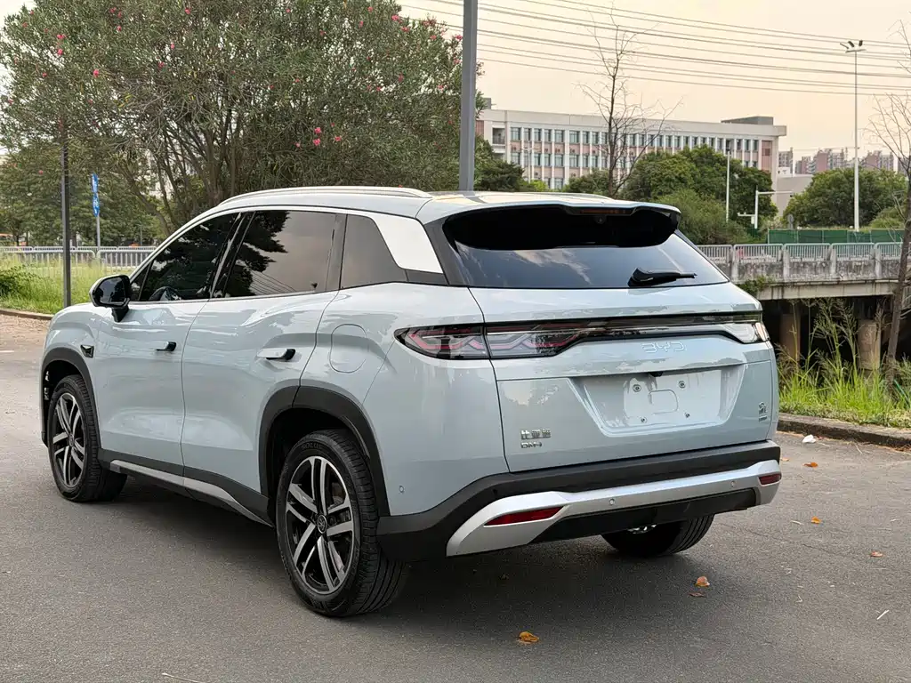 BYD L DM-i — миниатюра 5