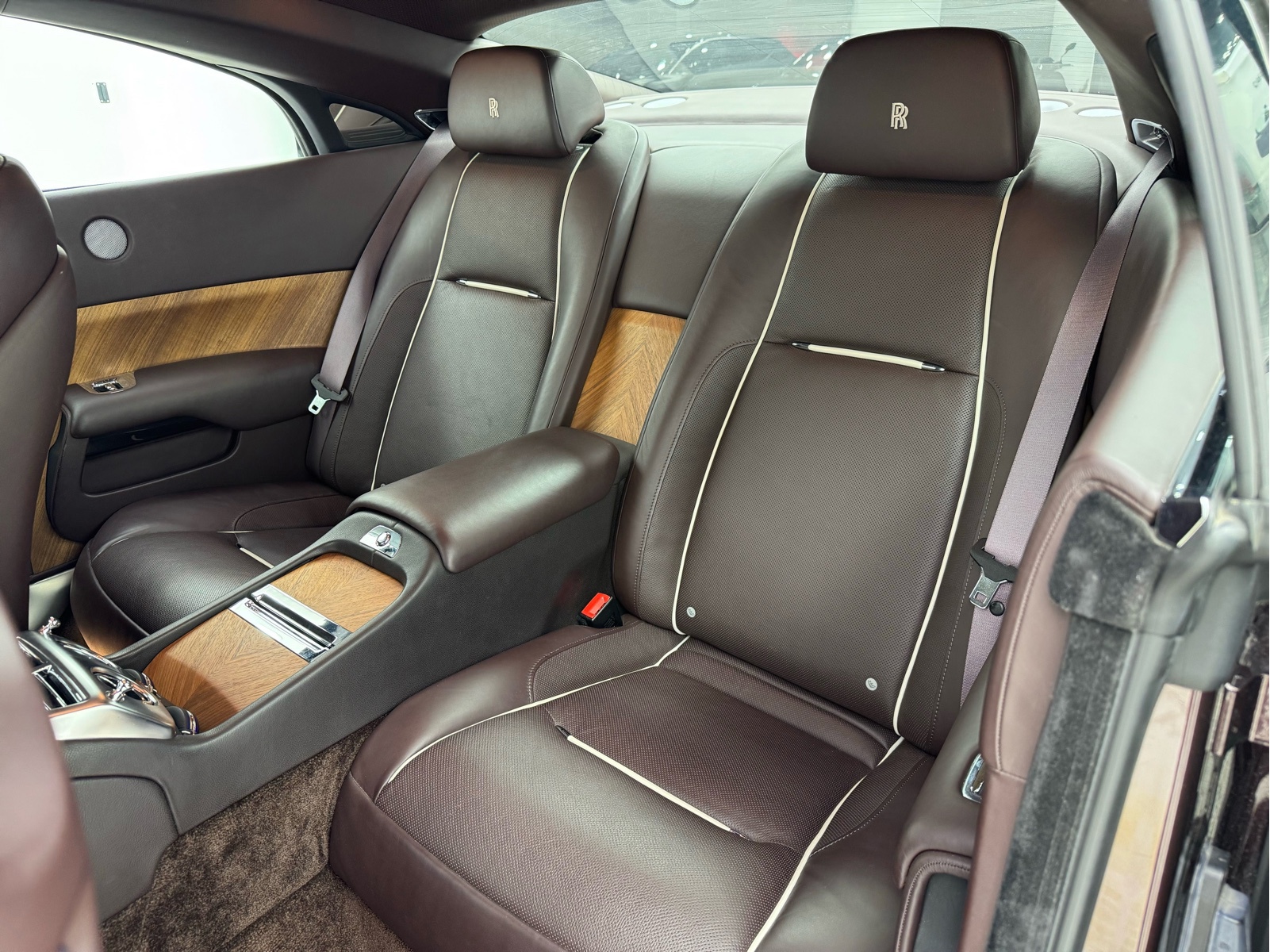 Rolls-Royce Wraith — миниатюра 21