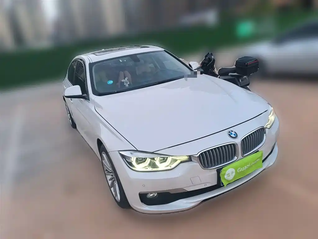 BMW 3 SERIES