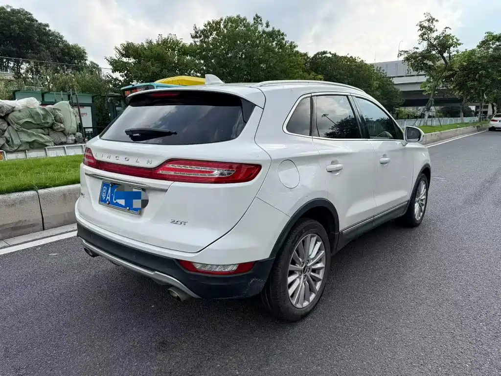 Lincoln MKC 2019 2.0T Premium V
