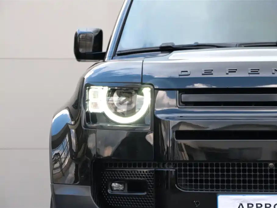 Land Rover Defender — миниатюра 16