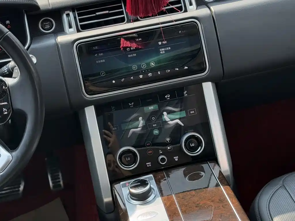 Land Rover Range Rover 2020 3.0 L6 Long Wheelbase