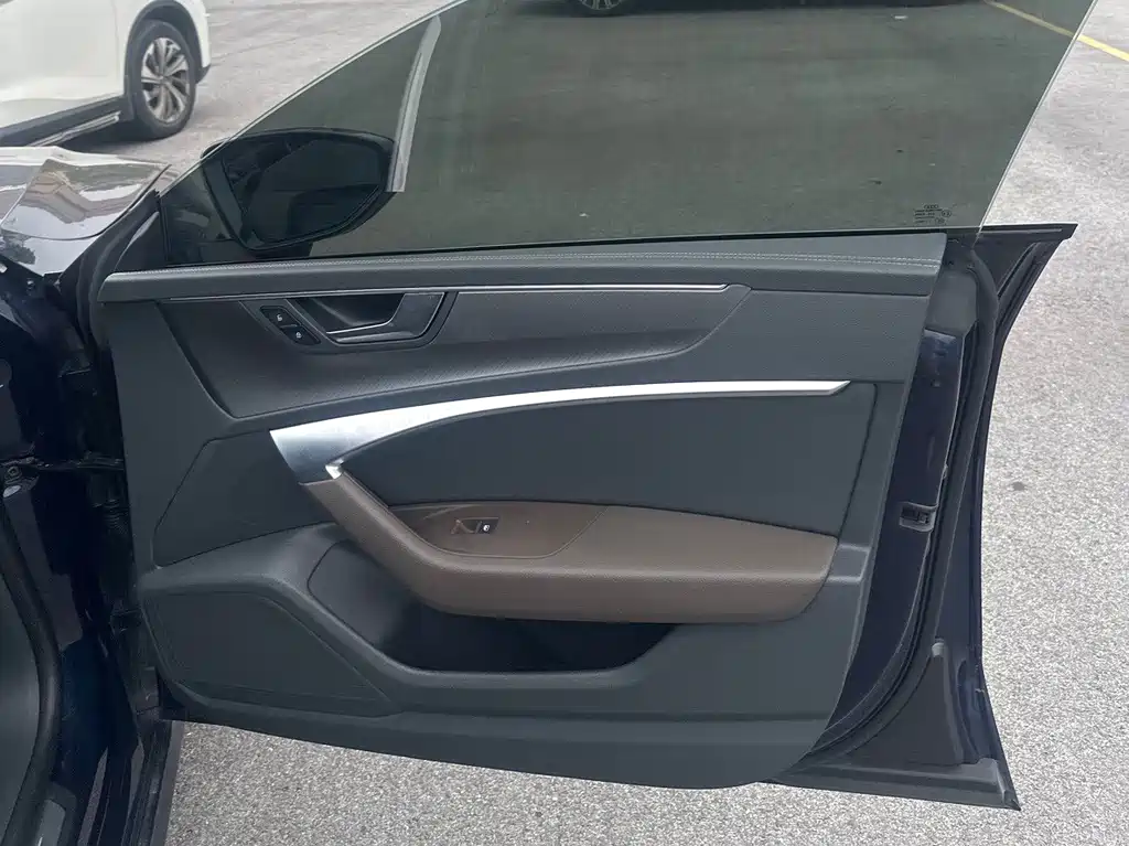Audi A7L — миниатюра 4