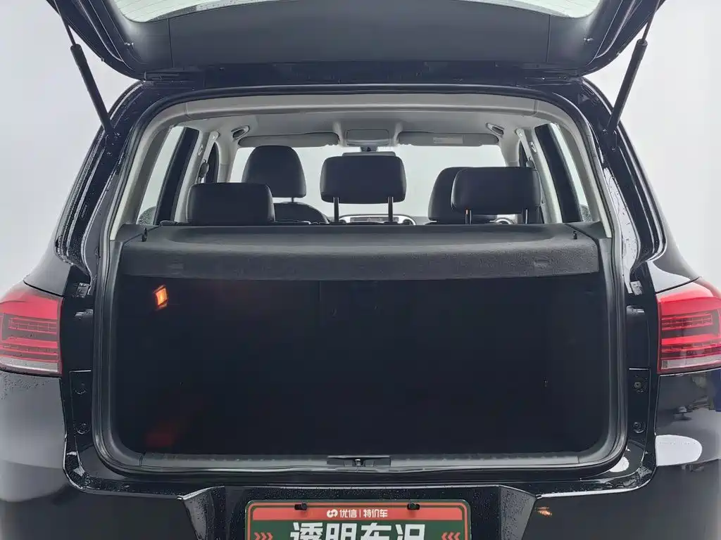 Volkswagen Tiguan — миниатюра 16