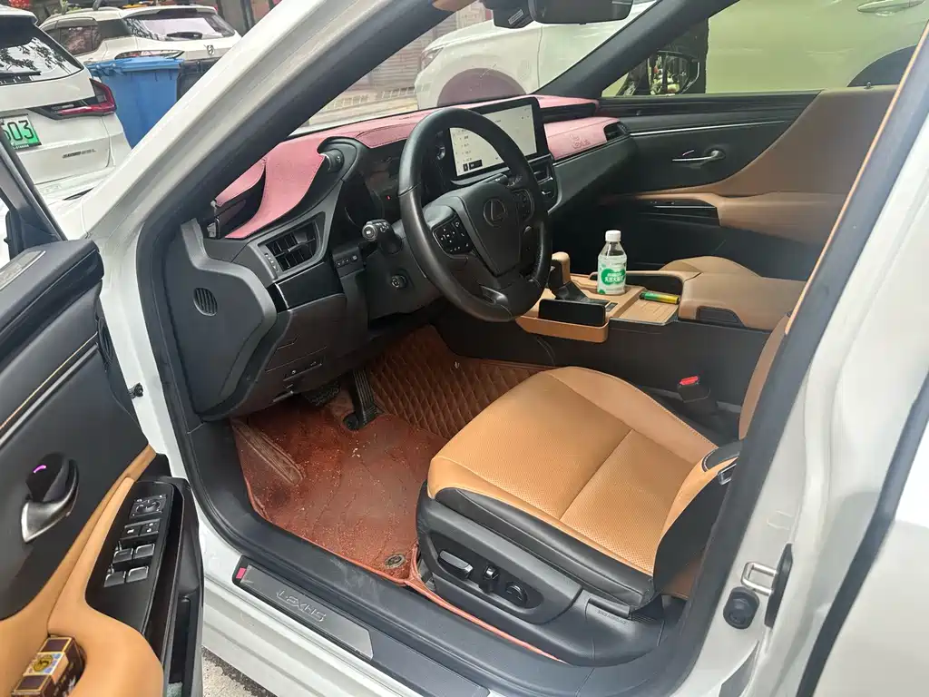 Lexus ES — миниатюра 7