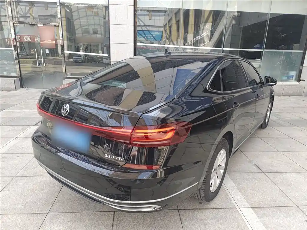 Volkswagen Passat 2023 280TSI