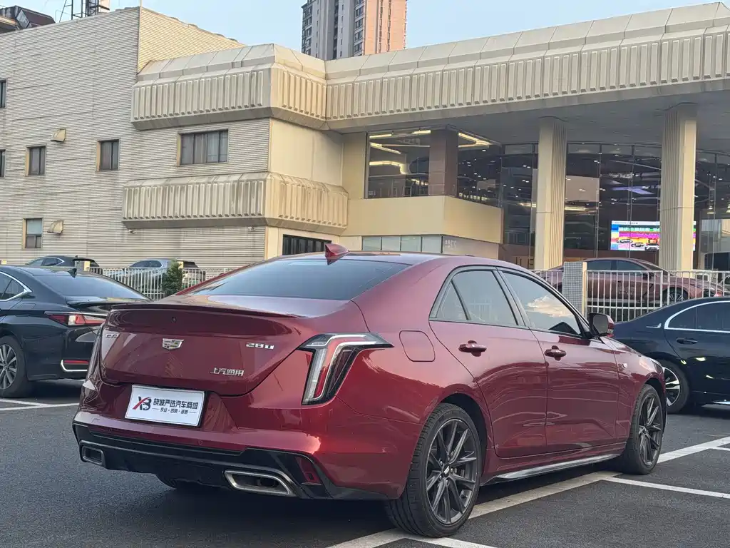 Cadillac CT4 — миниатюра 6