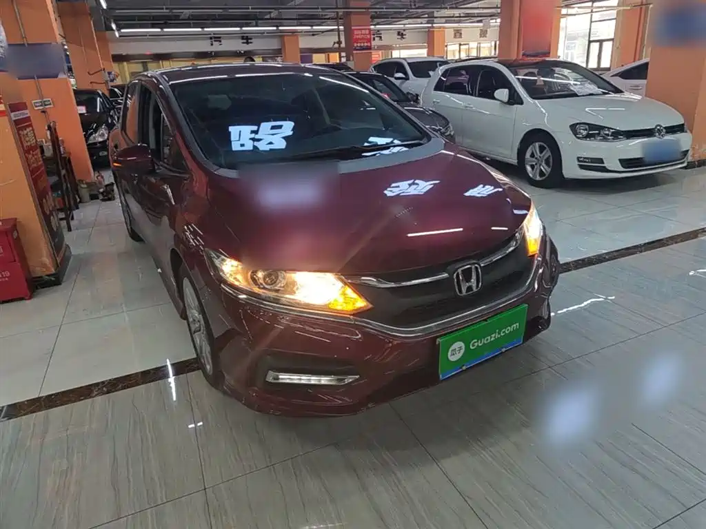 Honda Jade 2017 1.8L AT Comfort 5 мест