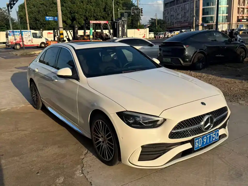 Mercedes-Benz C-Class — миниатюра 3