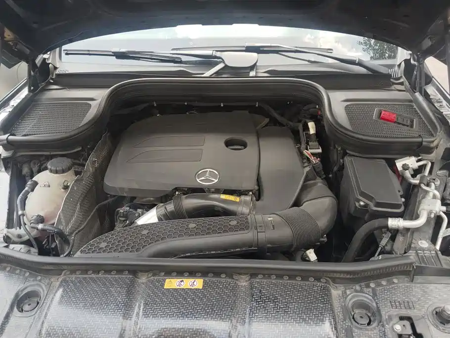 Mercedes-Benz GLE (Import) — миниатюра 10