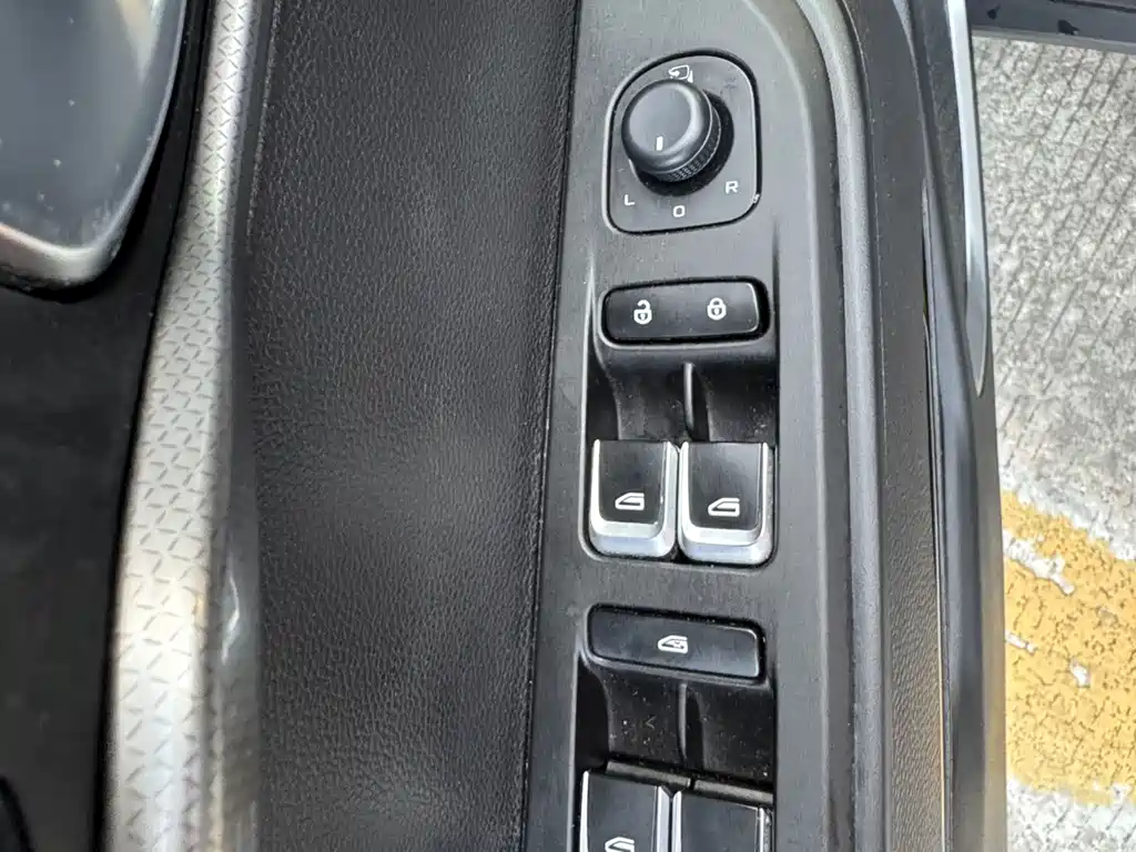 Geely Haoyue — миниатюра 14