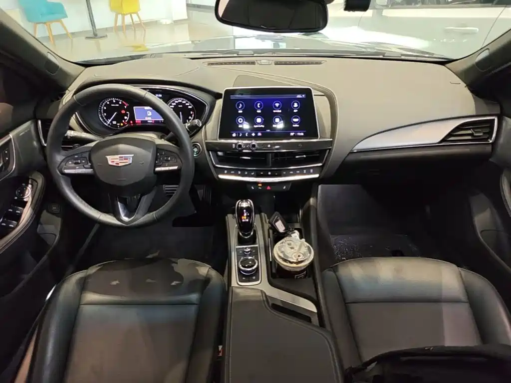 Cadillac CT5 — миниатюра 14