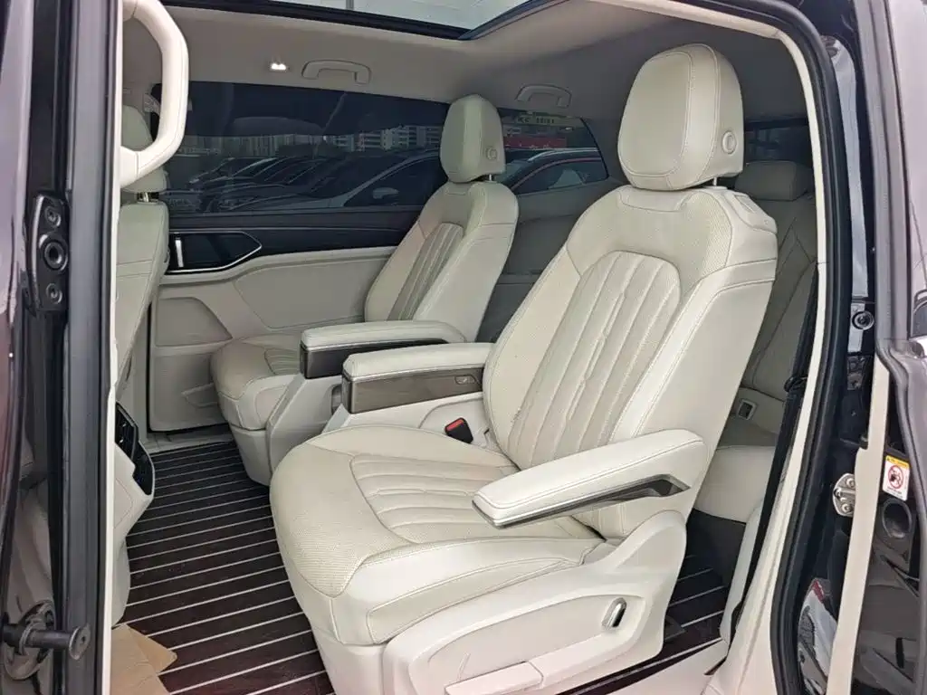 Volkswagen Viloran — миниатюра 17