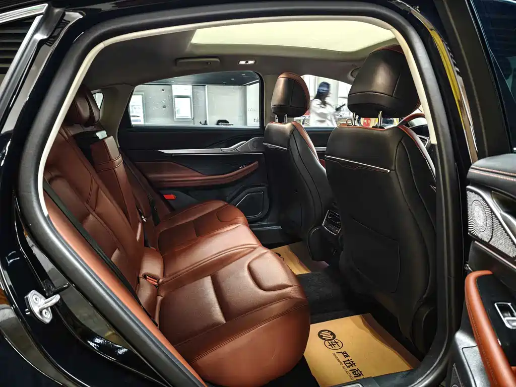 Lincoln Z — миниатюра 9