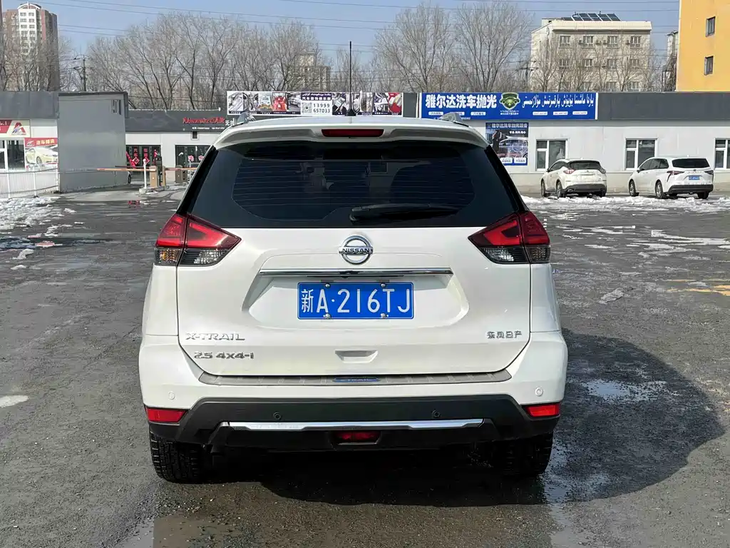 NISSAN QIJUN