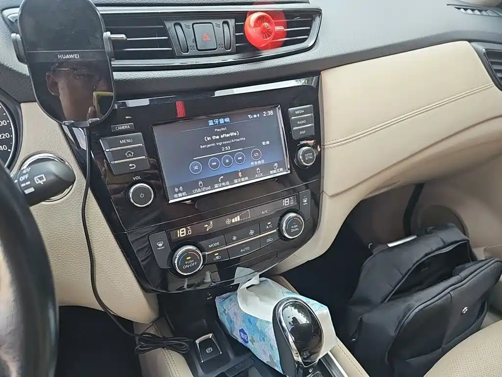 Nissan X-Trail — миниатюра 14