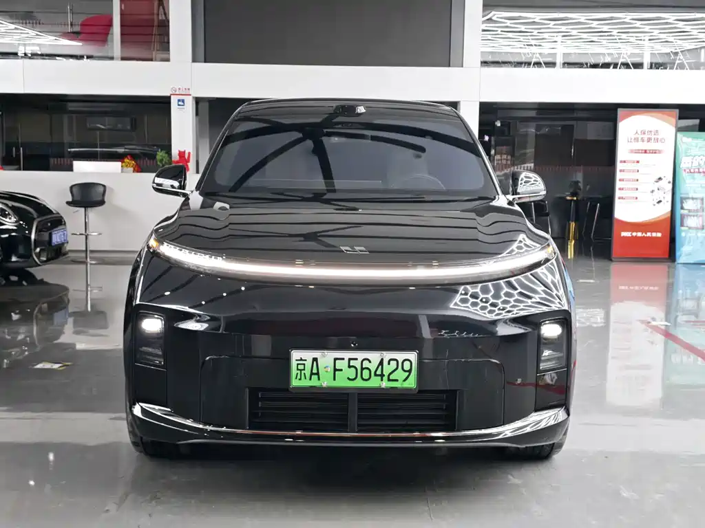 Li Auto Li L9 — миниатюра 2