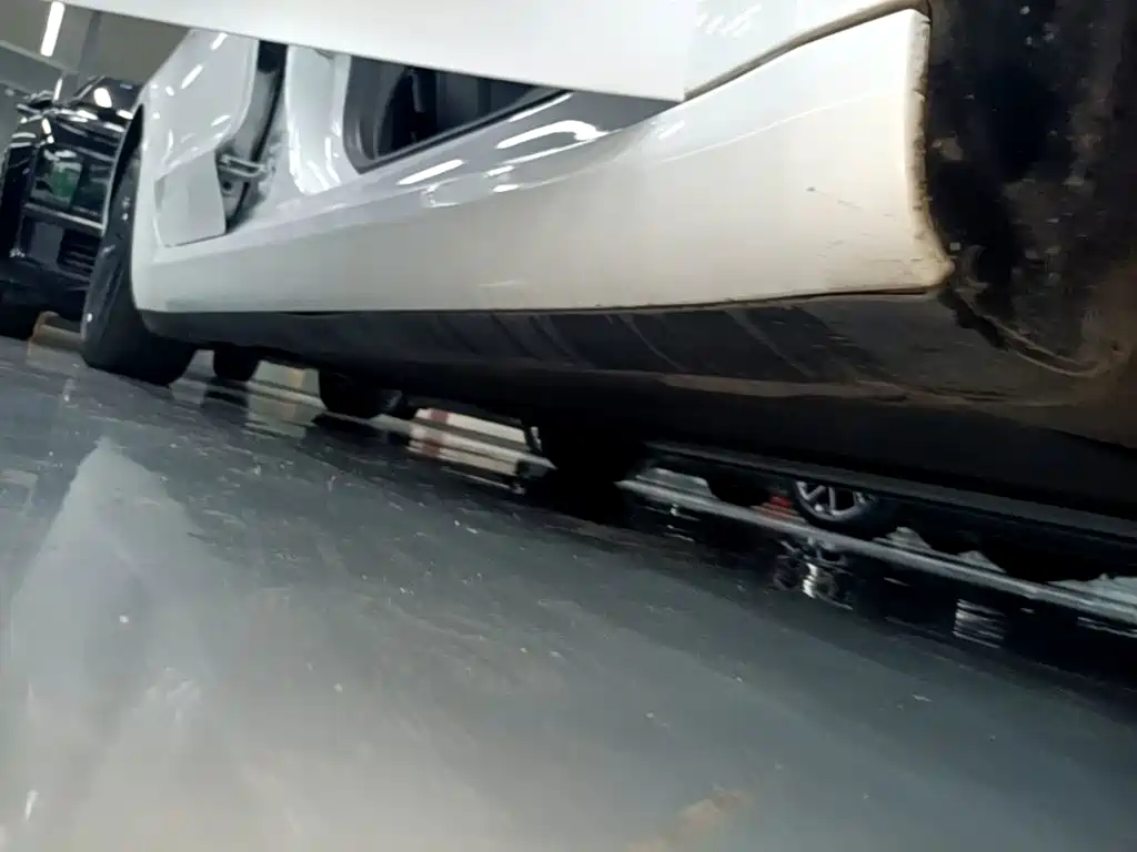 Tesla Model 3 — миниатюра 21