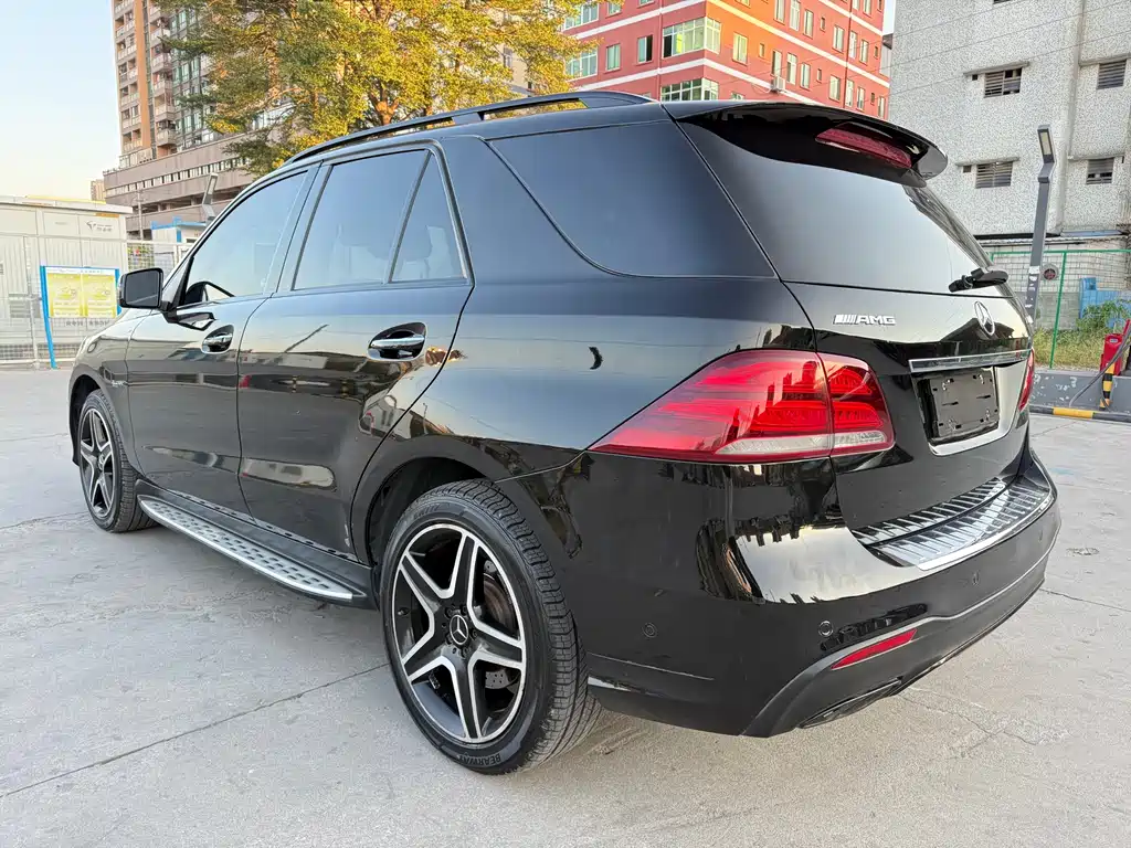 MERCEDES-BENZ GLE AMG