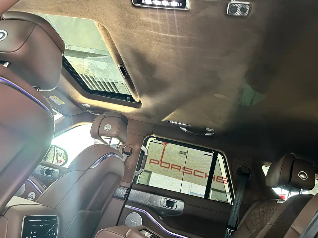 TANK TANK 700 NEW ENERGY