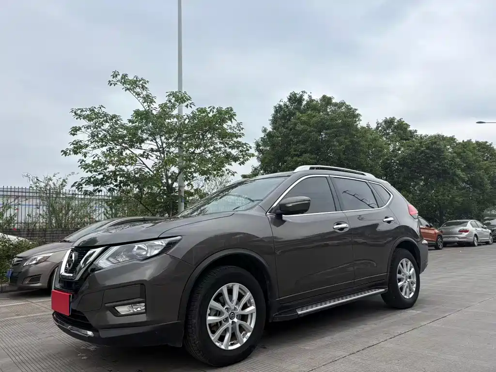 Купить Nissan X-Trail