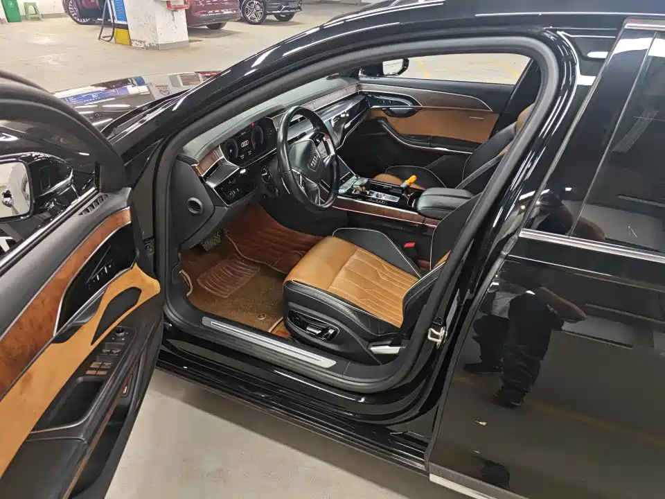 Audi A8 — миниатюра 3