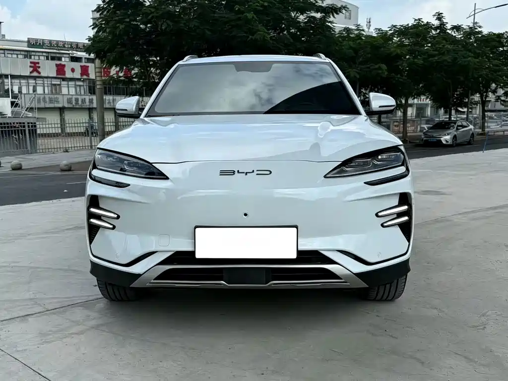 BYD PLUS New Energy — миниатюра 2