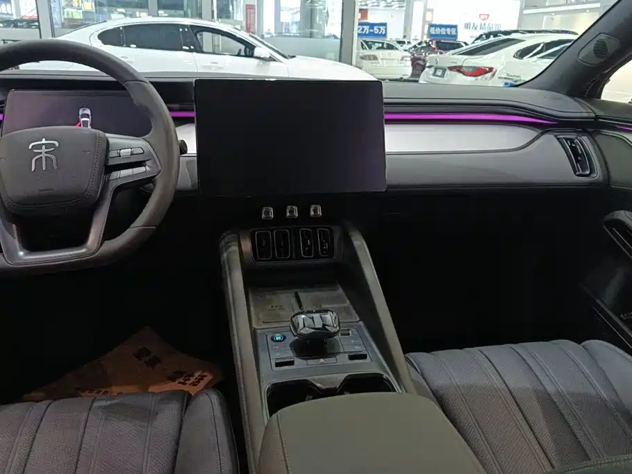 BYD L EV — миниатюра 13