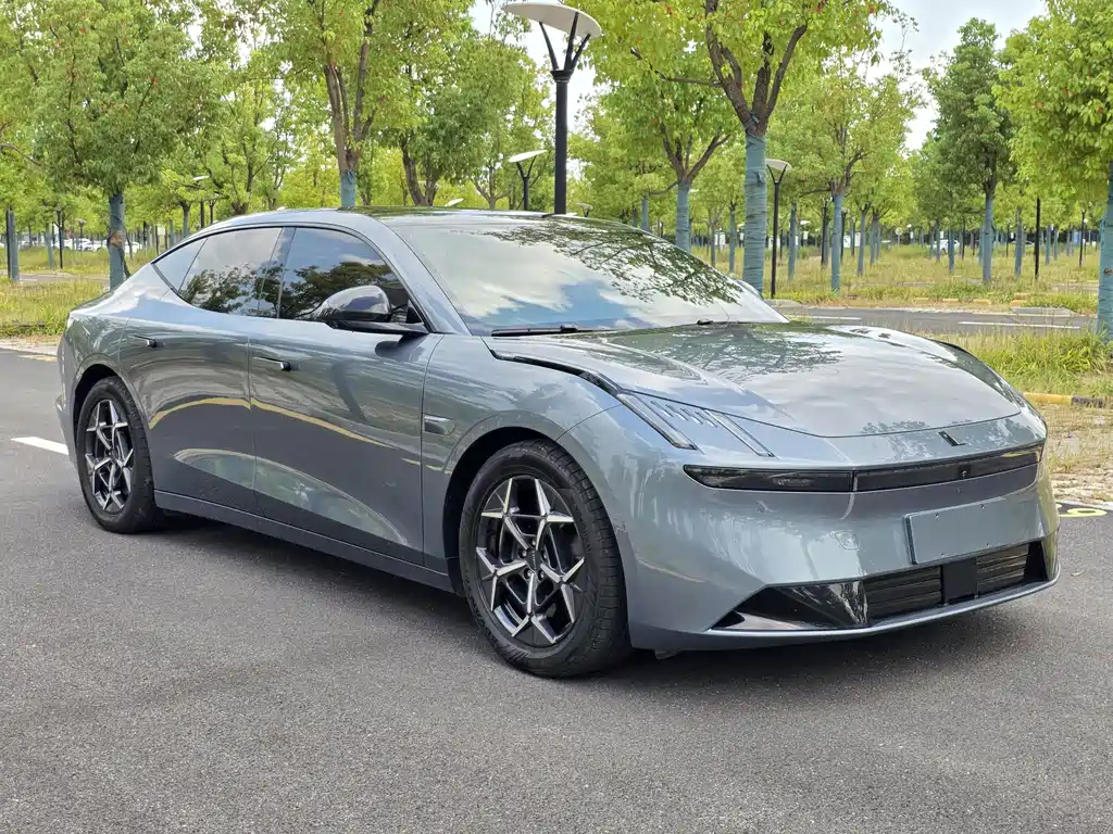 Lynk & Co Z10 — миниатюра 3