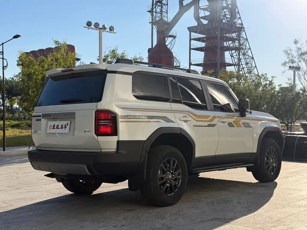 Toyota Prado — миниатюра 5