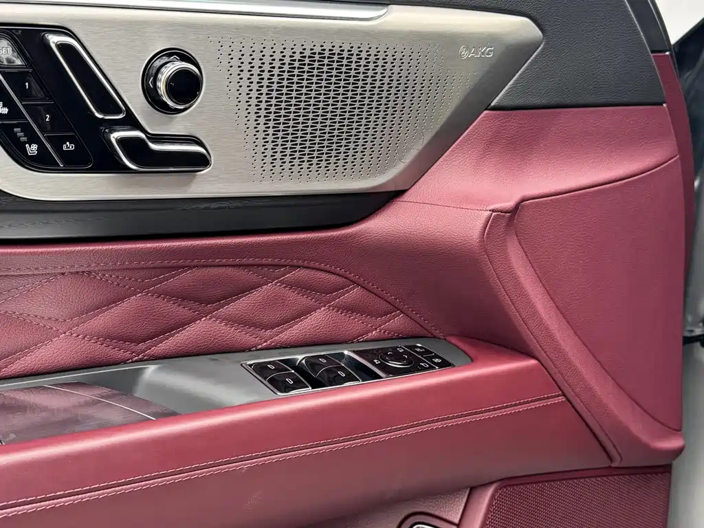 Cadillac CT6 — миниатюра 16