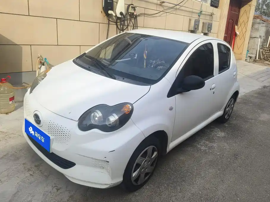 BYD e1