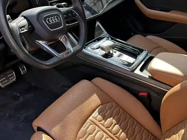 Audi RS Q8 — миниатюра 11