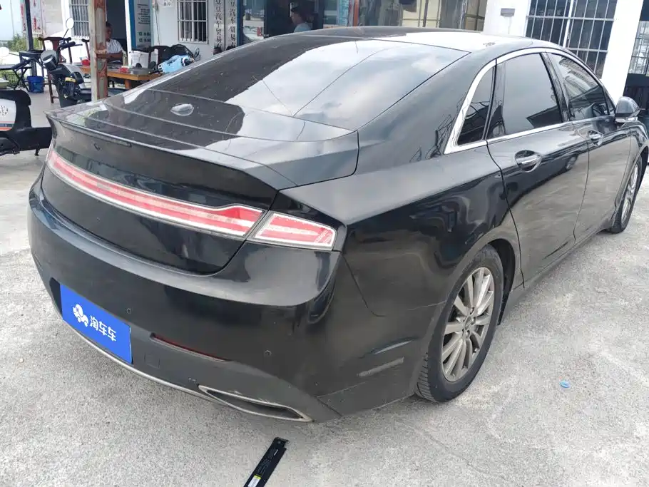 Lincoln MKZ — миниатюра 3