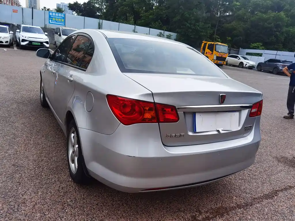 Roewe 350 2013 350S 1.5L AT