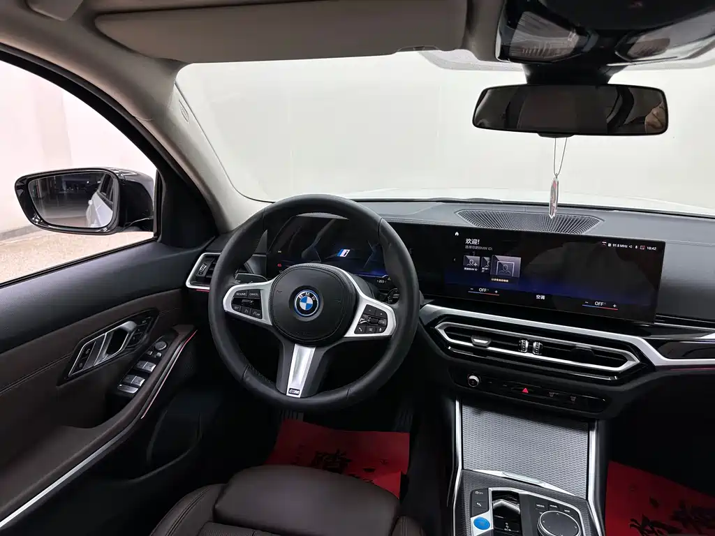 BMW i3 — миниатюра 21