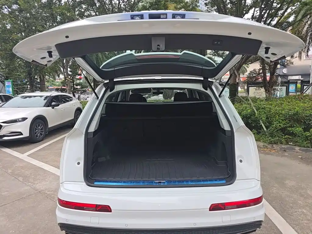 Audi Q7 — миниатюра 19