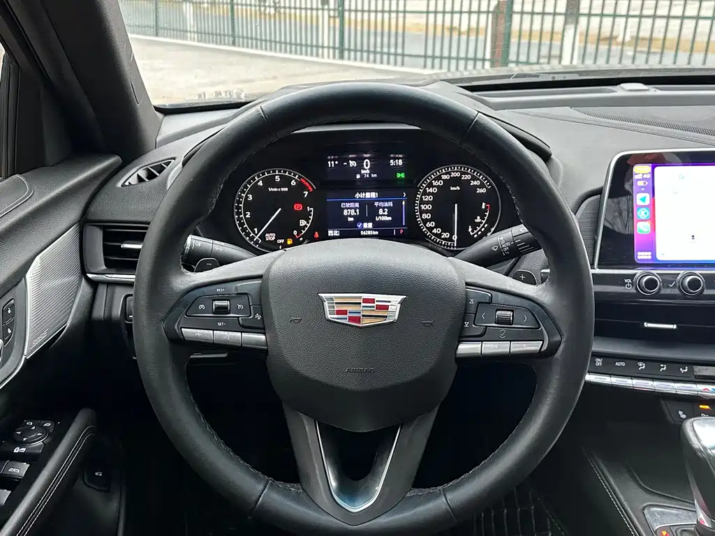 CADILLAC CT4